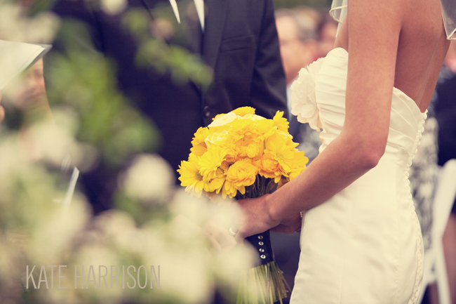 sunny yellow color scheme for bridal bouquet