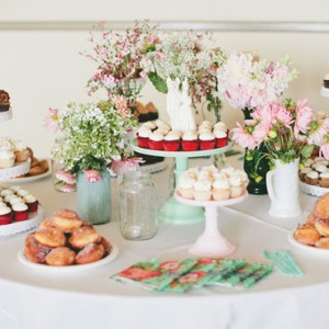 The heart baker wedding cupcakes