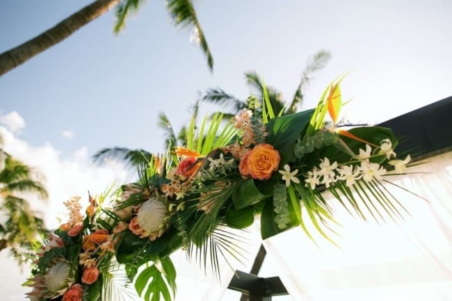 alter with hawaiian flowers