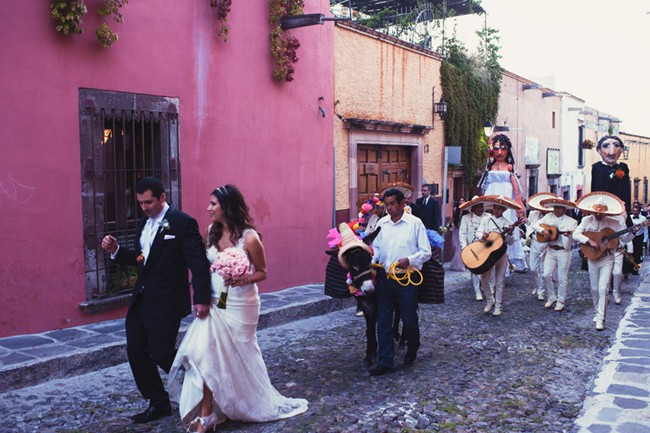 San Miguel Allende Vintage Chic Wedding by San Miguel Weddings in Casa Tortuga.