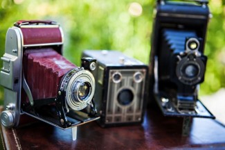 3 Vintage cameras 