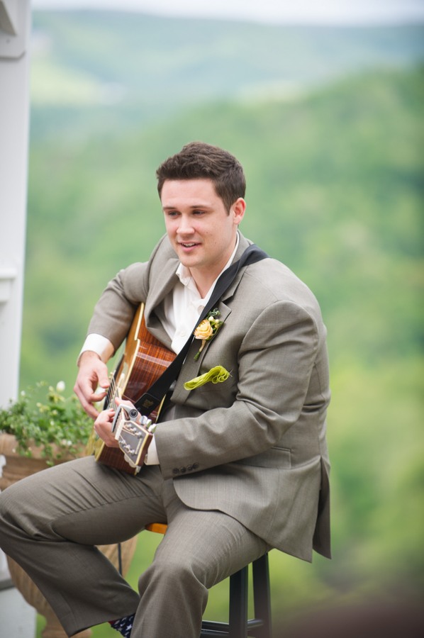 Wedding guitarist
