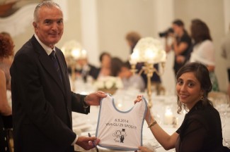 Personalized baby bibs for wedding guest