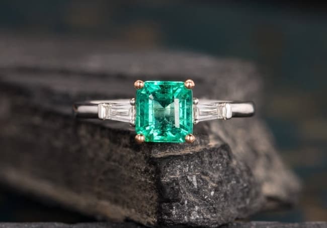 emerald and white gold engagement ring