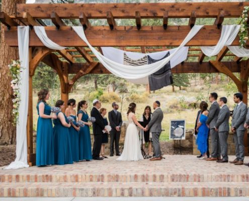 Outdoor ceremony at Della Terra Mountain in Colorado