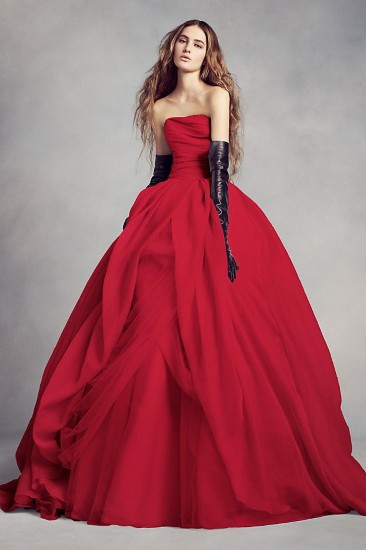 5 Romantic Red Wedding Dresses - Yes, you can wear red down the aisle!