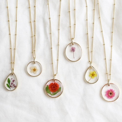 pressed flower necklaces