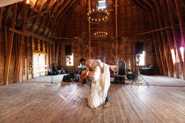 Elegant Barn Wedding in Vermont