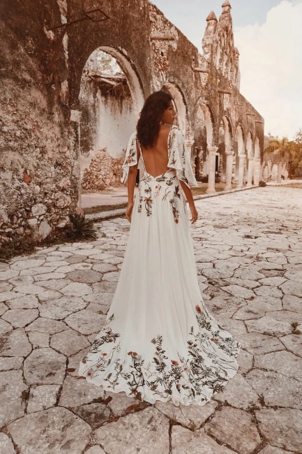 Traditional sales white dresses