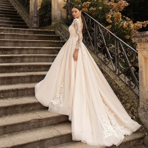 Ball-Gown Long Sleeves Lace Wedding Gown
