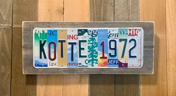 Custom Family Name and Date Sign