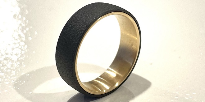 Two-Tone Stone Finish Wedding Ring