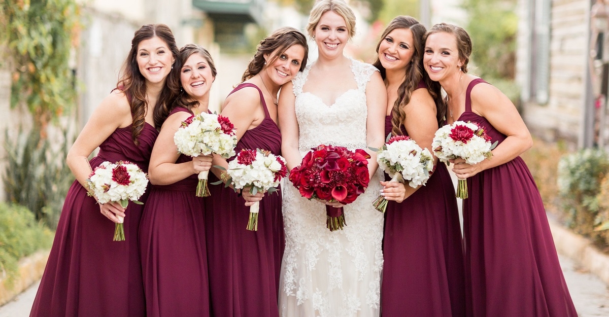 20 Stunning Plus Size Burgundy Bridesmaid Dresses