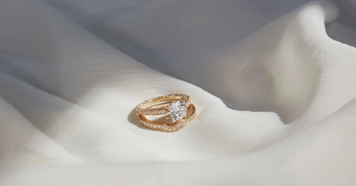 How Much is an 18k Gold Ring Worth? [Full Pricing Guide]