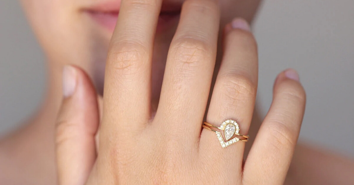 26 Pear Shaped Promise Rings: More Than Just A Promise