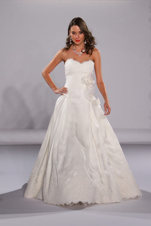 Strapless Sweetheart Wedding Dresses: Timeless Elegance for the Modern ...