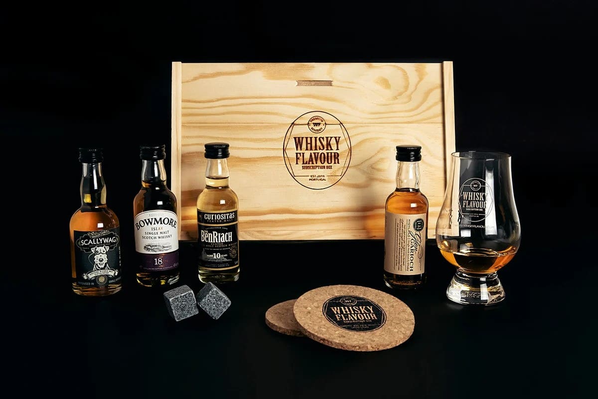 18 Best Gifts For Whiskey Lovers [2024 Gift Guide Edition]